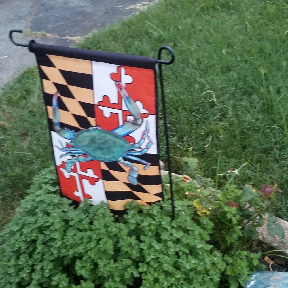 Maryland Blue Crab Garden Flag